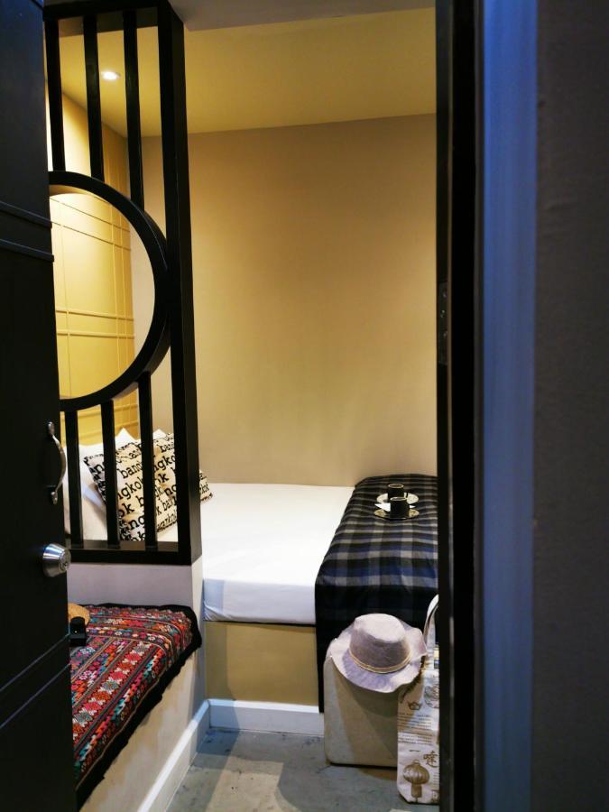 Chomm House Bed and Breakfast Bangkok Buitenkant foto