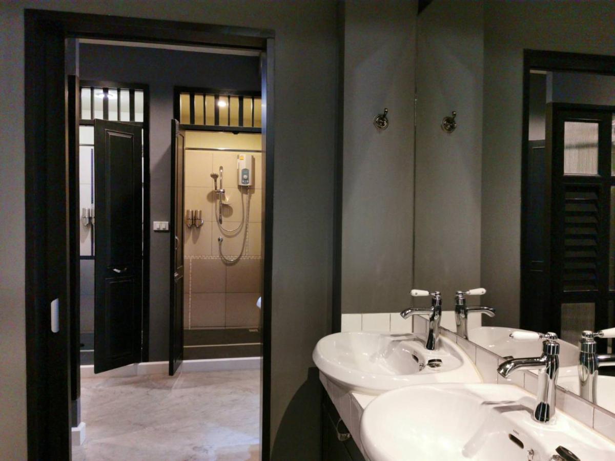 Chomm House Bed and Breakfast Bangkok Kamer foto